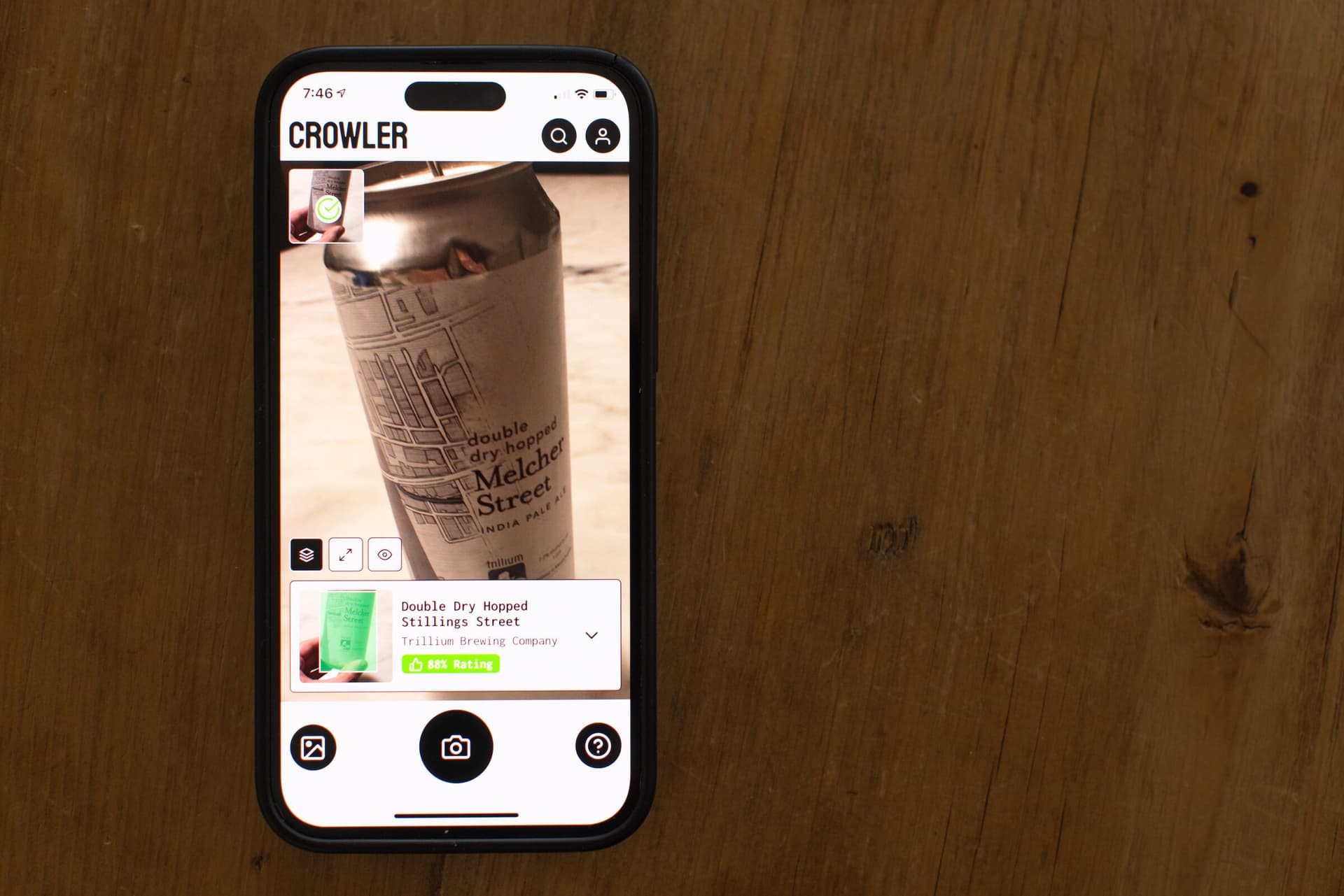Crowler app scanning a beer can